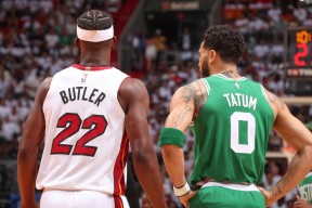 金年会入口-包含热火队老将压阵，打造团队凝聚力的词条