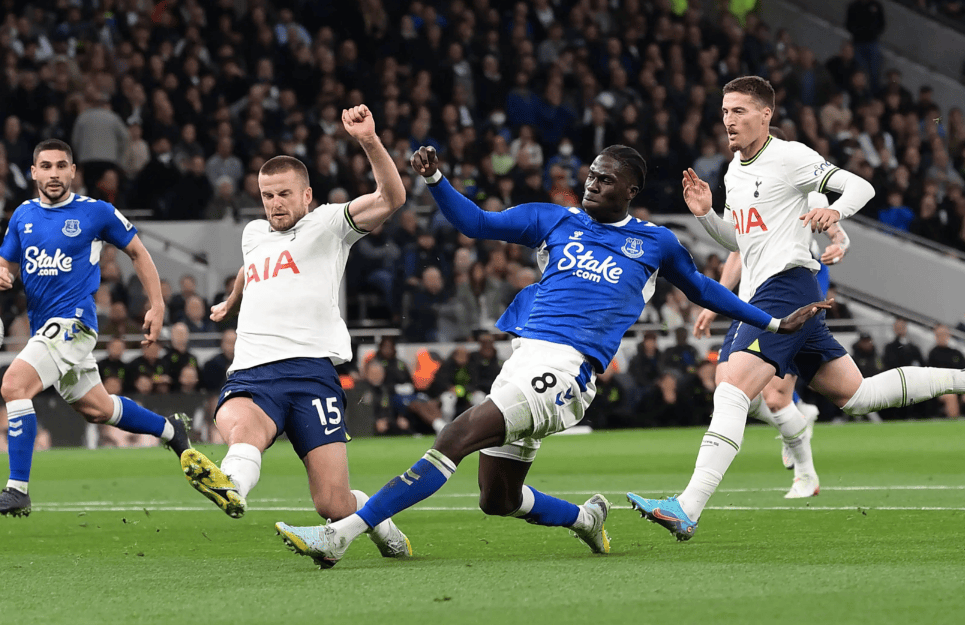 英超大佬实力碾压对手，比分轻松取胜