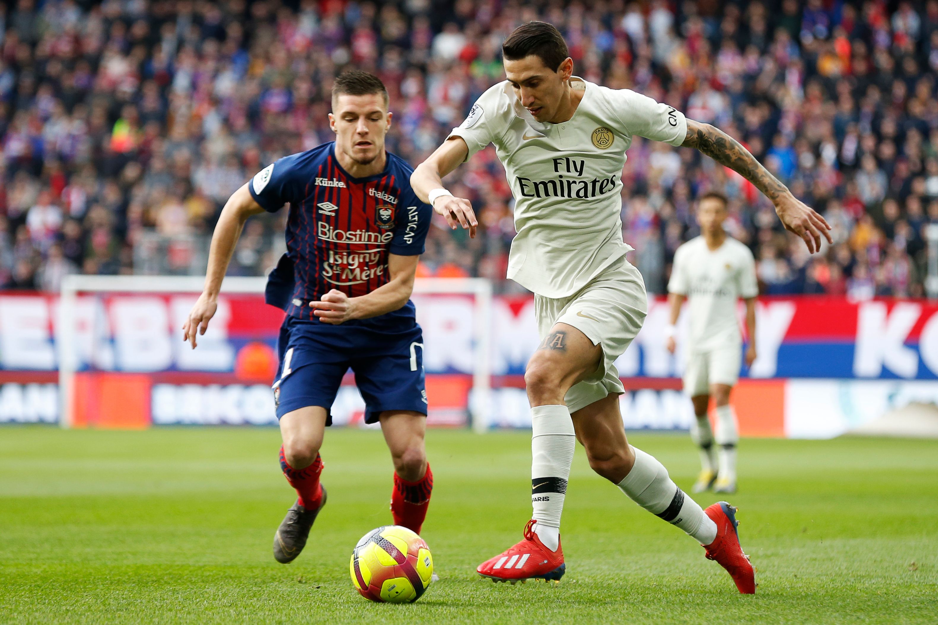 关于卡昂队士气低落，连续失利局面严峻的信息